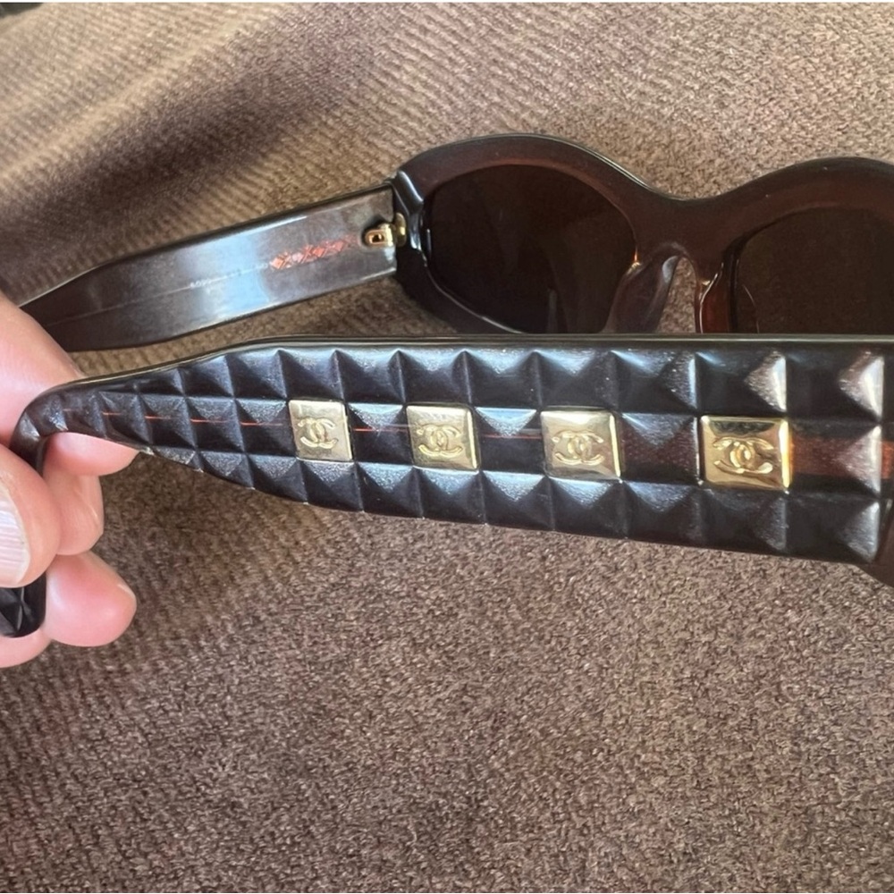 Auth Classic CHANEL Brown Sunglasses Pre-Own - Picture 6 of 10
